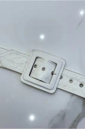 Ceinture blanche style matelassé boucle carrée
