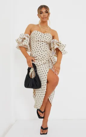 Robe mi-longue drapée crème imprimé pois à col bardot et manches volantées
